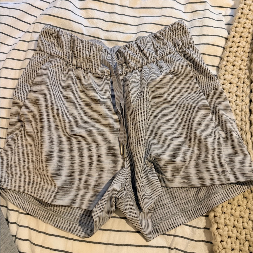 Lululemon on the fly shorts